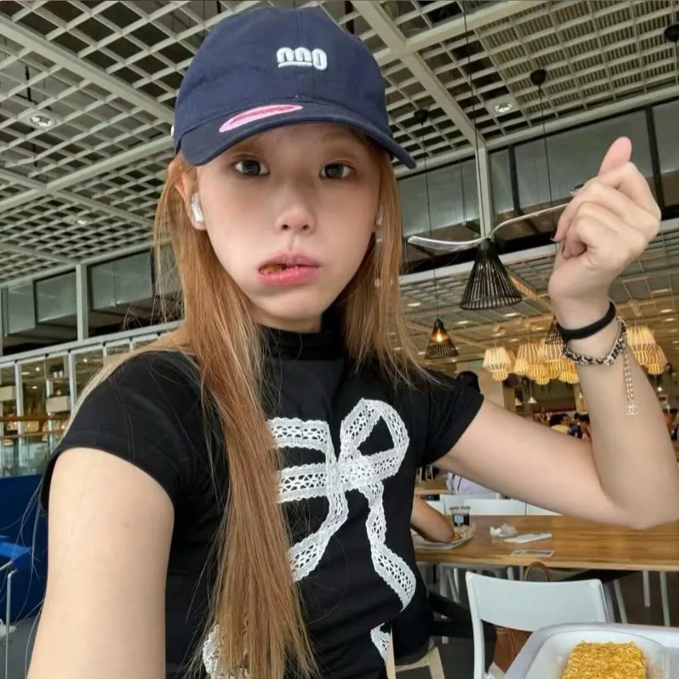 小黄人大眼萌粤语